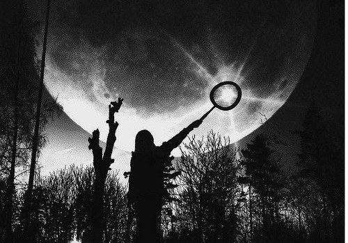 Эдуард Асадов.Ах, как все относительно в мире этом!Вот студент огорченно глядит в окно,На душе у ...