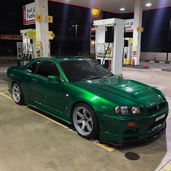 Nissan Skylin G-R R34