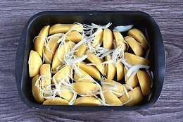 Курица с картофелем и грибами.Ингредиенты:Куриные голени — 8 шт.Картофель — 1 кгШампиньоны — 400 ... - 2