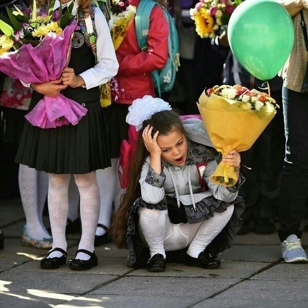 Школа - не армия, откосить не получится. С ДНЁМ ЗНАНИЙ!