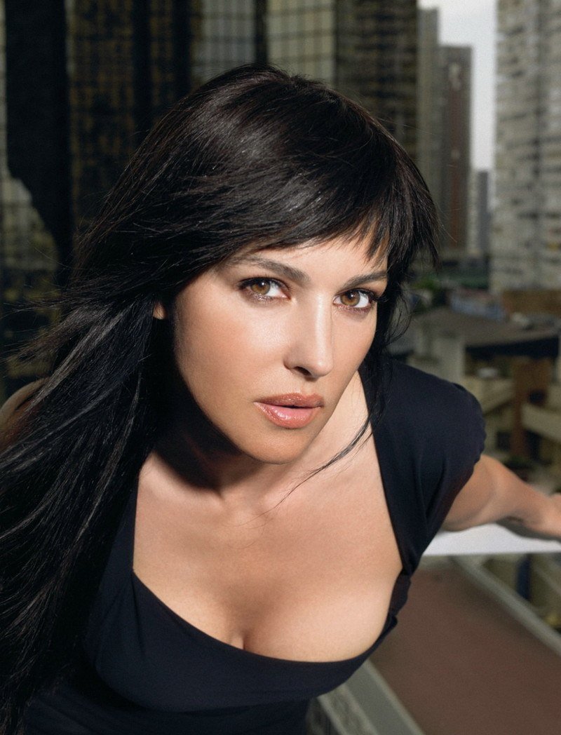 5 Bellissimo. Monica Bellucci. . made by Italy.    - 7