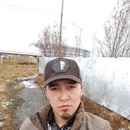 ~����������~, 34 ����, ������