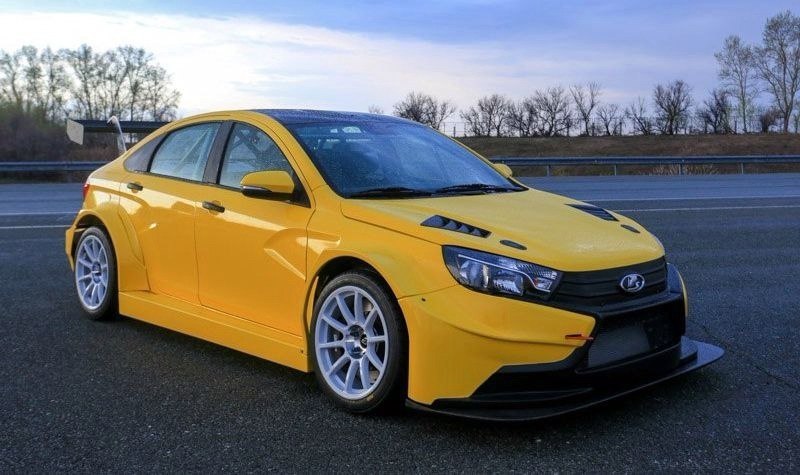 Lada Vesta TCR �a 320 ���. P�cc�a� �o��