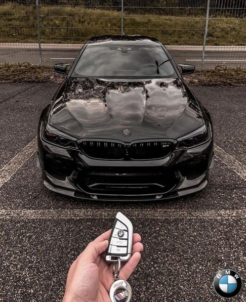  BMW F90 M5