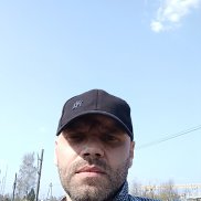 Denis, 43 , -