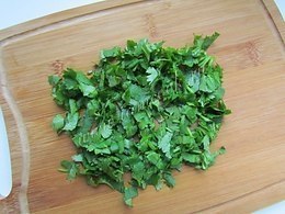 Солянка с колбасой и курицей.Ингредиенты:Куриная грудка - 350-400 граммов колбаса копченая - 200 ... - 9