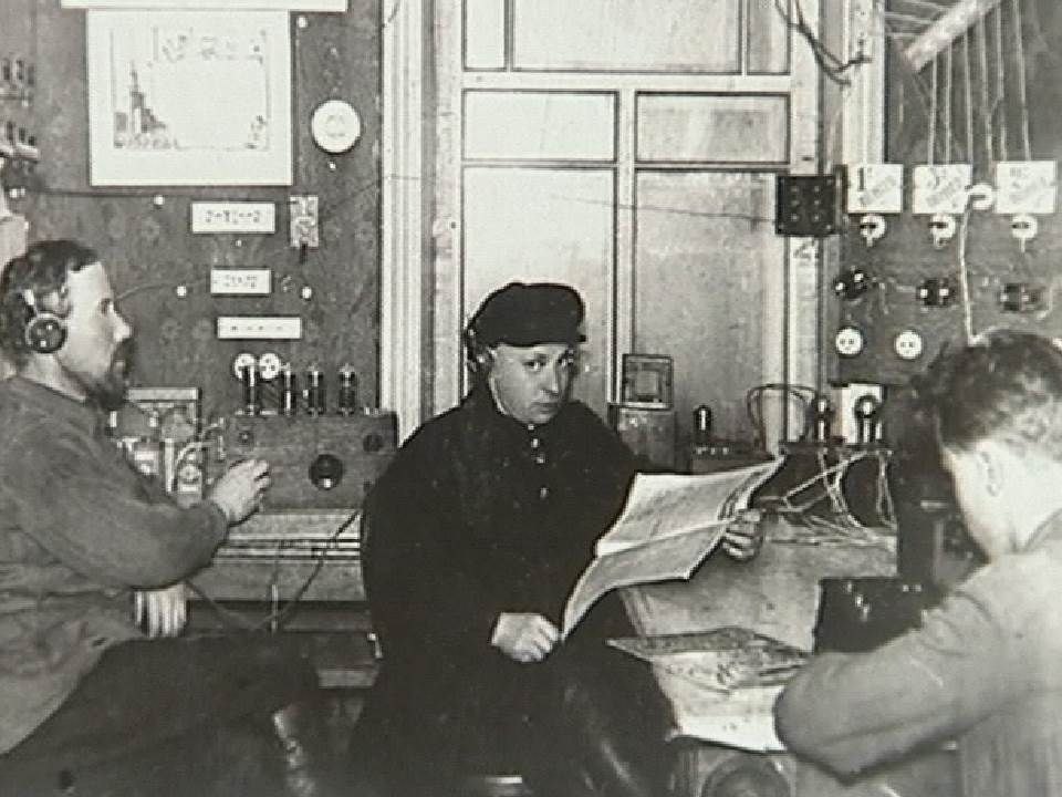 100 лет вятскому радио. 7 мая - День радио. В этом году исполняется 100 лет, как на Вятке появилась ...