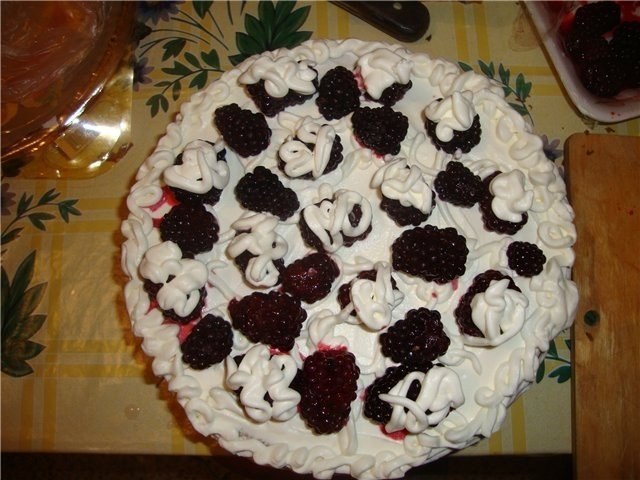 Зефирный тортик. Такой торт делается 20-30 минут, а вкуснотища получается! Ингредиенты: - 0,5 л ...