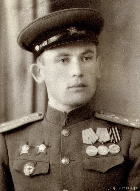 Викулов Сергей Васильевич(13.09.1922 – 1.07.2006) -поэт, публицист, автор более 20 книг стихов, поэм ...