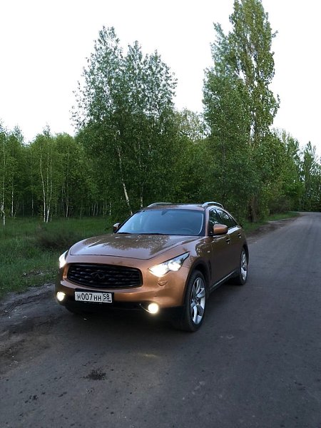 Фх35 2009 год 150 пробег ! Без вложений ! Чуть чуть вьехали в крыло левое переднее , видео на второй ... - 10