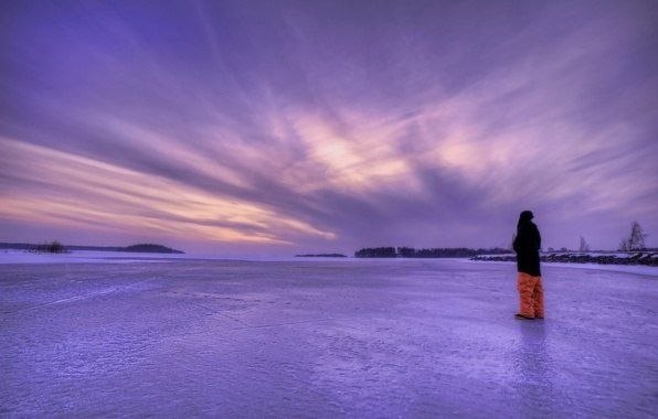 Любите свою жизнь.Пока настоящий момент воспринимается как препятствие, проблемам не будет конца.
