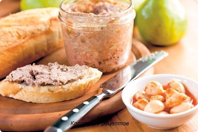 Полезный паштет из курицы и моркови. Ингредиенты: 1 куриная грудка 2-3 крупные моркови (350 г) 1 ...
