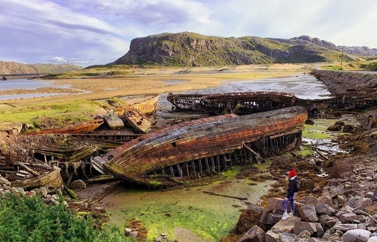 Захватывающие дух виды на кладбище кораблей в Териберке, Мурманск - 4