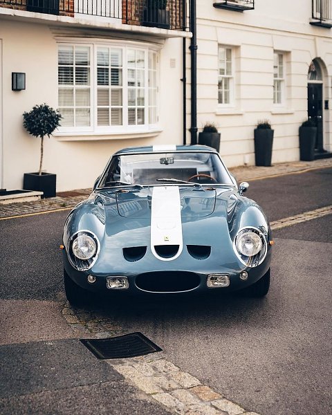 #Ferrari@autocult - 3