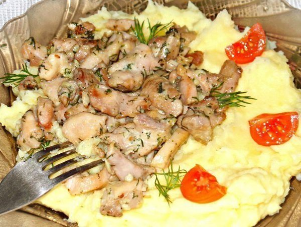 Куриное филе с чесноком и сыром. .Вкуснятина! Готовится быстро,куриное мясо получается очень мягким ... - 3