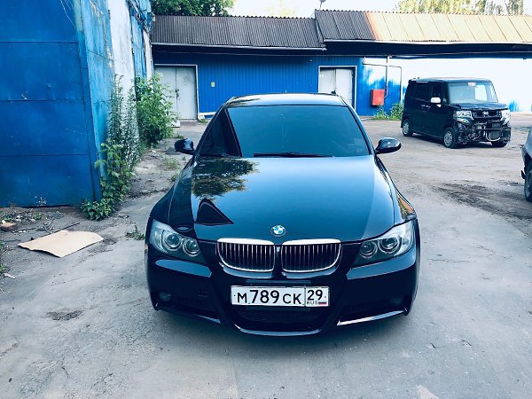 BMW 325i 2007.            19 ... - 2