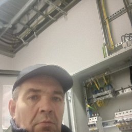 �������, 53 ����, �����-���������