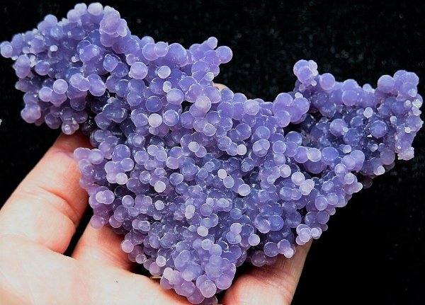 Редкий виноградный халцедон (агат) из Индонезии
