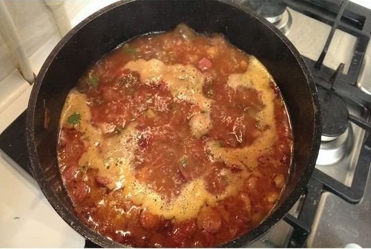 Солянка мясная для ленивых.Ингредиенты:Телятина 600 гГрудинка копчёная 250 гОливковое масло 50 млЛук ... - 5