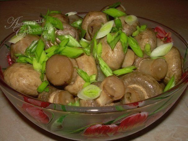 Вкуснейшие, сочные грибочки!!!!!!! Готовятся они 15 минут! А съедаются еще быстрее! Ингредиенты: 1 ...