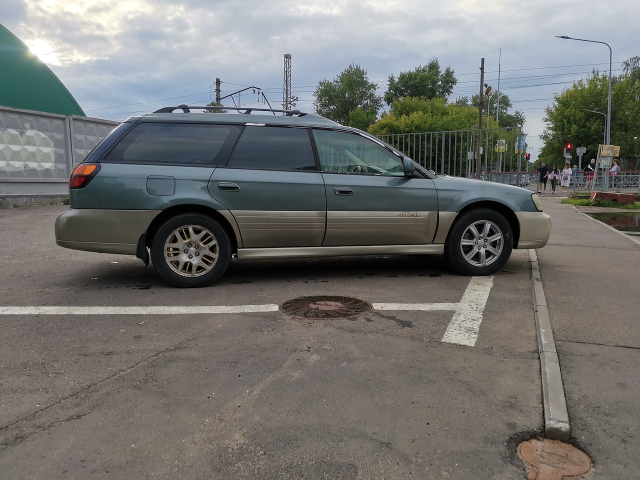  .Subaru Outback BH : 2000 : 350 000 4   3.0 : 180 000  ... - 5