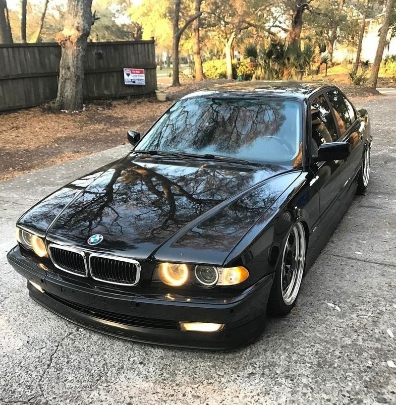 BMW 7 Sris E38