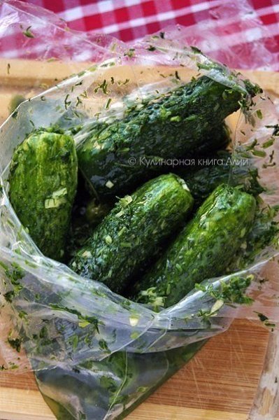 Готовим малосольные огурцы в целлофановом пакете. Легко, быстро и вкусно! - 9