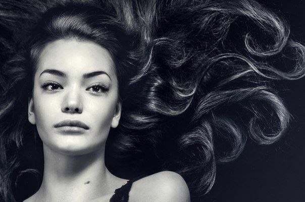 Будь одна, если нету идущего рядом. Ты не бойся. Одна – это не навсегда. Улыбайся, ласкай ...