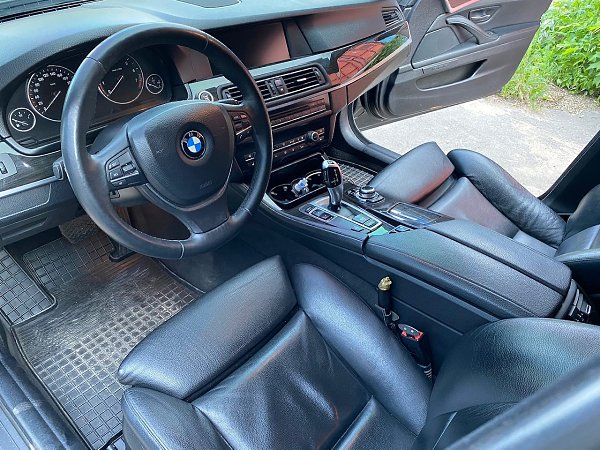 BMW F10.2010  528i  3          ... - 7