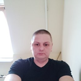 Dmitriy, 50, 