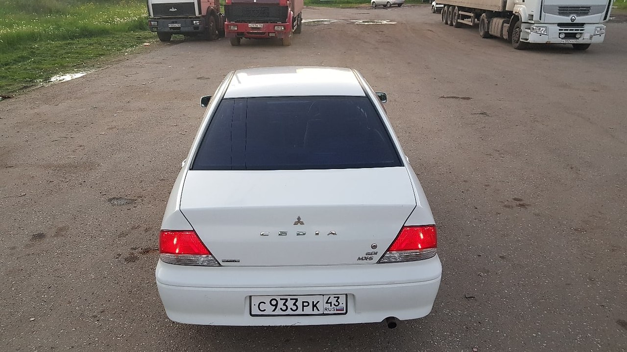 . Mitsubishi Lancer Cedia 4wd 150000.      .  ... - 9