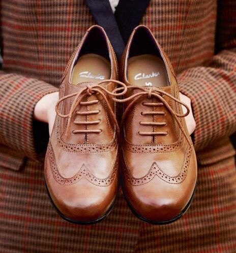  . (. brogues  . brogue  )     ... - 4