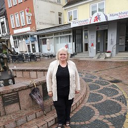 Ella, , 63 