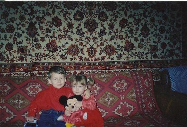 Кажется, что эти фотографии занимают почётное место в альбомах каждого семейства. А у вас есть ...