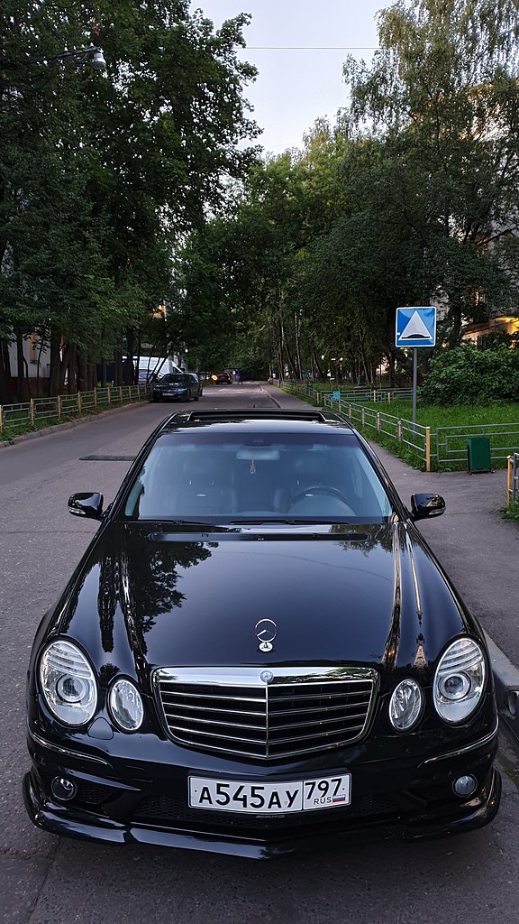 Mercedes-Benz e-classe AMG w211.2004   240.000() / 110.000 () . 1.150.000 ...