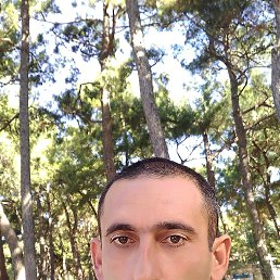 Armen, , 41 