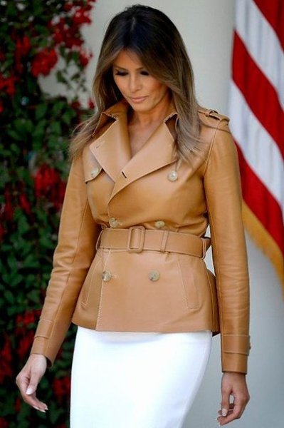 Мелания Трамп и её любимый стильный прием — широкий ремень на талии - 2