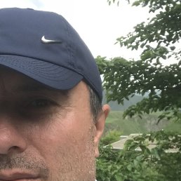 Yu., ���������, 54 ����