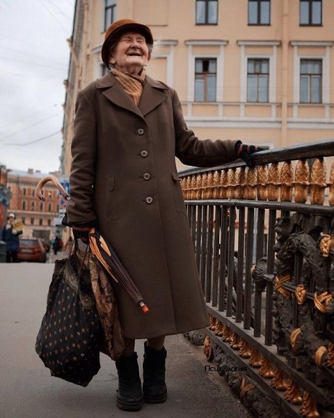 Бабули, которые не смотря на свой возраст, кайфуют от жизни .. Если старость, то только такая: