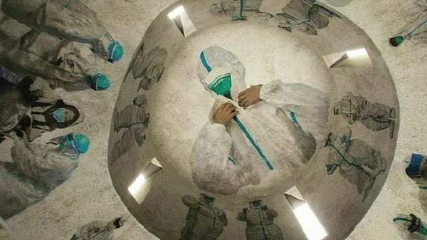 Церковь в Ухане украсили изображениями врачей.Опасная болезнь не только нанесла удар по первой ... - 2