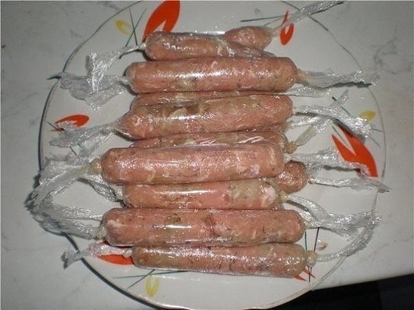 Диетические сосиски - вкуснятина и только!). Сосиски я очень люблю, но магазинные покупать стараюсь ...