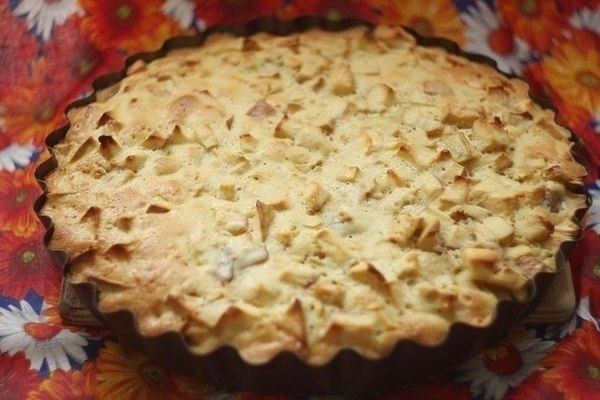 Шарлотка с яблоками. Данный рецепт яблочного пирога меня никогда не подводил! Слышала разные отзывы ... - 2