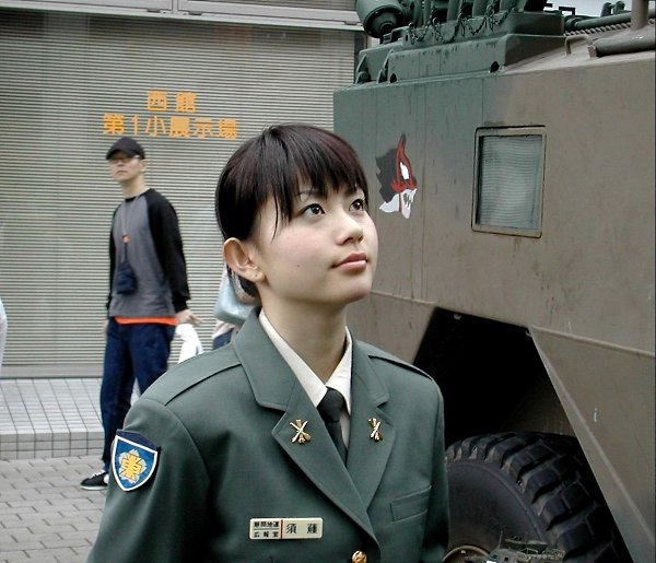 Девушки-военные дальневосточных стран: Южная Корея, Япония, Северная Корея, Китай. - 2