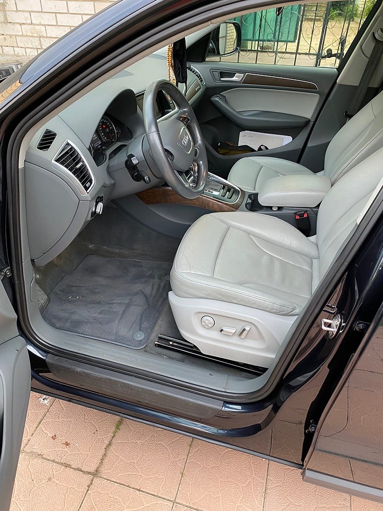 :. .:1050000Audi Q5  2013 2.0 ... - 9