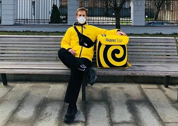 Побороть страх и отвлечься от жутких новостей — для это владелец агентства «Руки» Сергей Ночовный ...