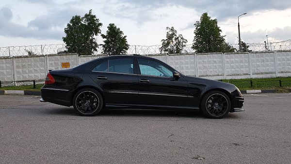 Mercedes-Benz e-classe AMG w211.2004   240.000() / 110.000 () . 1.150.000 ... - 6