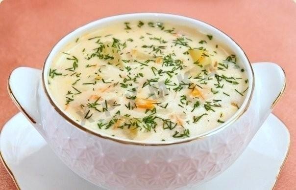Сырный суп с курицей.40ккал на 100гИнгредиенты:400 гр куриного филе2 картофелины1 крупная морковь180 ...