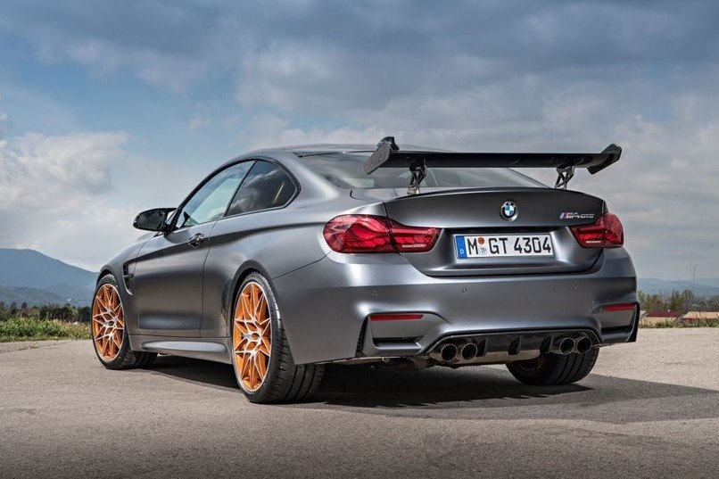 BMW M4 GTS - 2