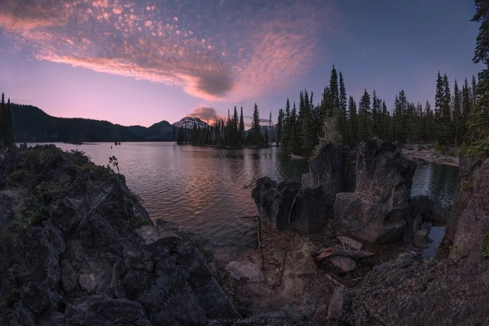   (Sparks Lake) , .