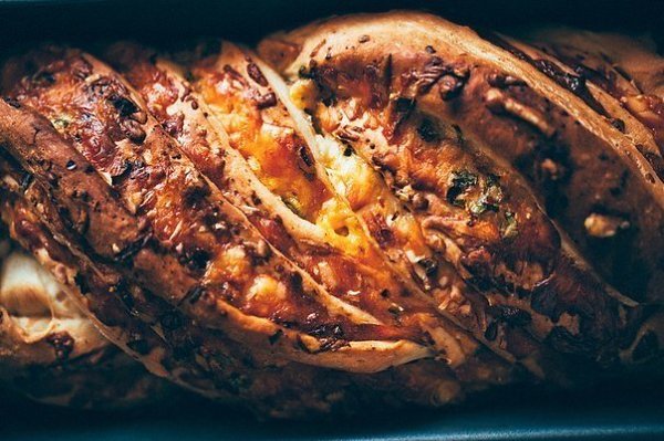 Скрученный домашний хлеб с сыром и зеленью. Мягкий домашний хлеб с тягучим сыром и ароматной ... - 8